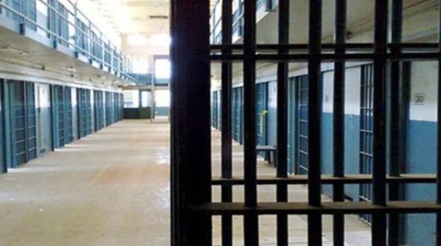 Cezaevinde tutuklu bulunan trans bireyin göğüs büyültme ameliyatını devlet karşılayacak