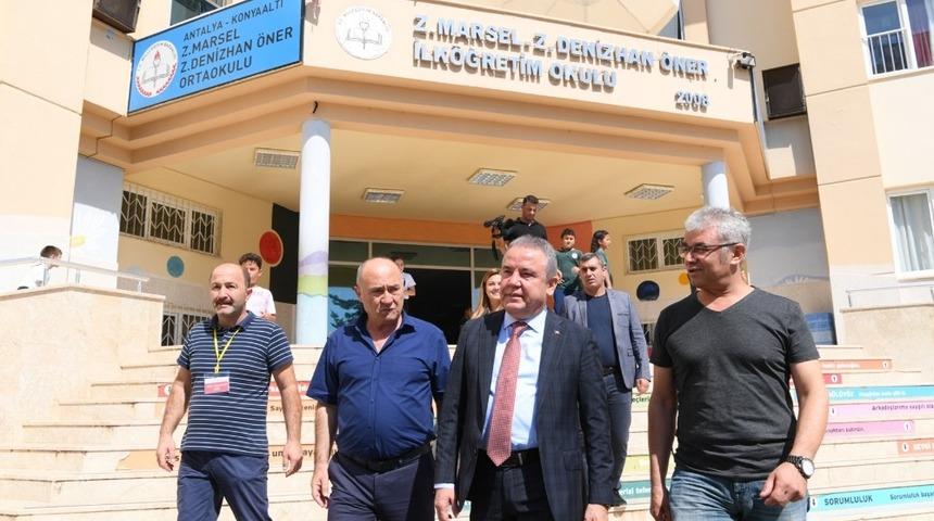 Başkan B&ouml;cek&rsquo;e asfalt teşekk&uuml;r&uuml;