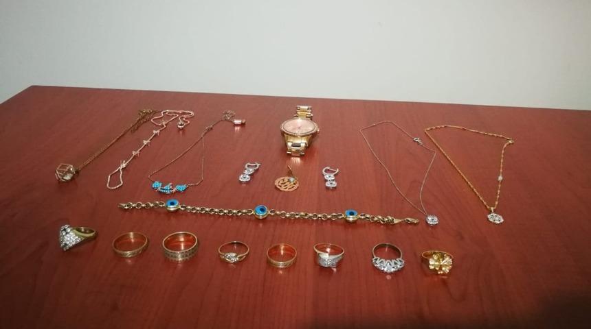 Susurluk’ta eve giren 2 şüpheli yakalandı