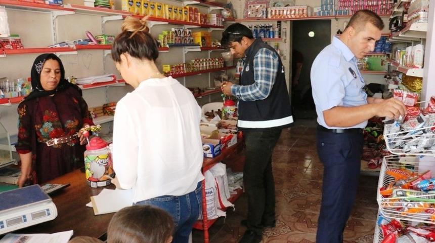 Ak&ccedil;akale zabıtasından okul kantinlerine sıkı denetim