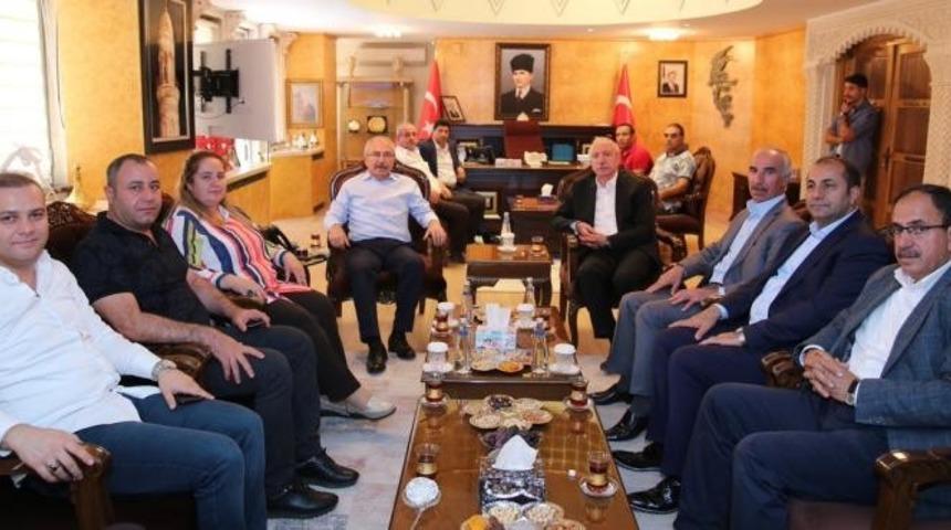 Ak Parti MKYK &Uuml;yesi Orhan Miroğlu&rsquo;ndan Vali Yaman&rsquo;a ziyaret