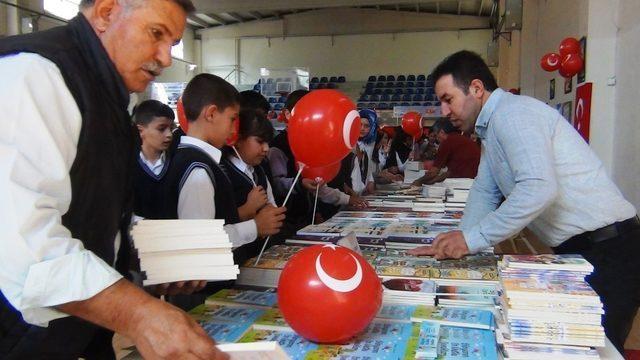 Erciş’te ‘4. Erciş Edebiyat Şöleni ve Kitap Günleri’ etkinliği