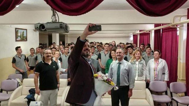 Ensar Vakfı’ndan seminer