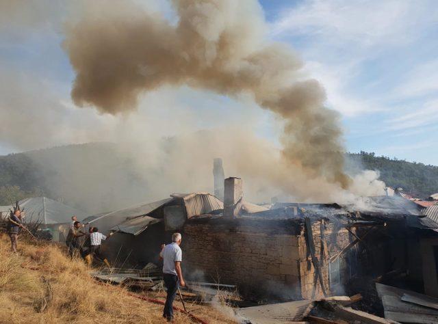 Tunceli'de, Kılıçdaroğlu'nun doğduğu ev yangında küle döndü