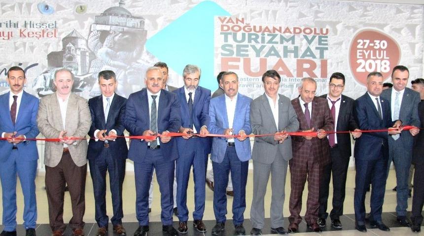 9. Van Doğu Anadolu Turizm ve Seyahat Fuarı açıldı