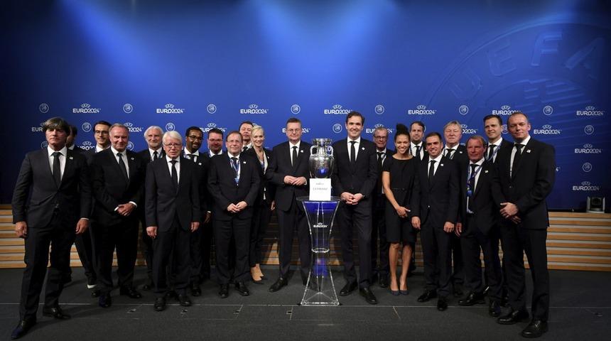 ''Mesut Özil'i biz mi linç ettik?''