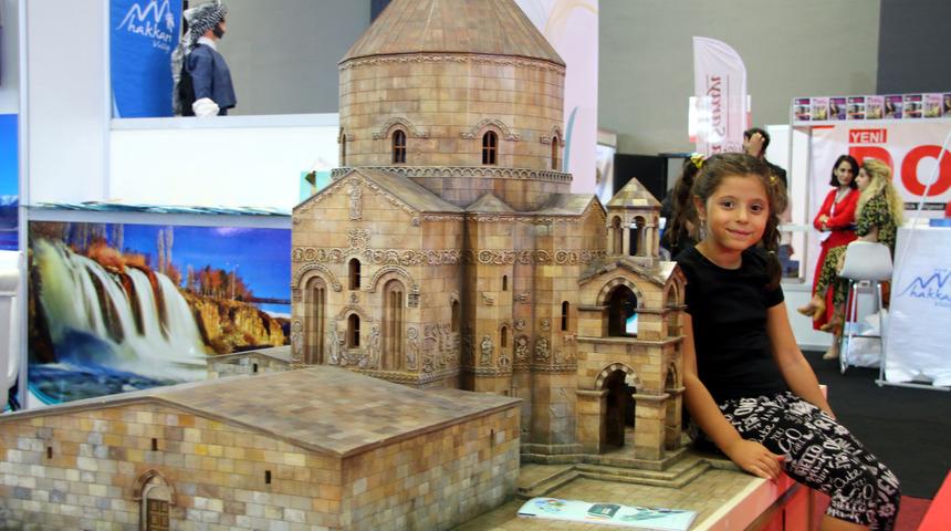 Van 9'uncu Turizm ve Seyahat Fuarı kapılarını açtı