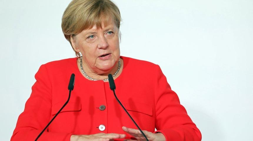 Merkel, Erdoğan ile görüşmesi öncesi konuştu: (Türkiye'de) İnsan hakları görmek istediğim gibi değil