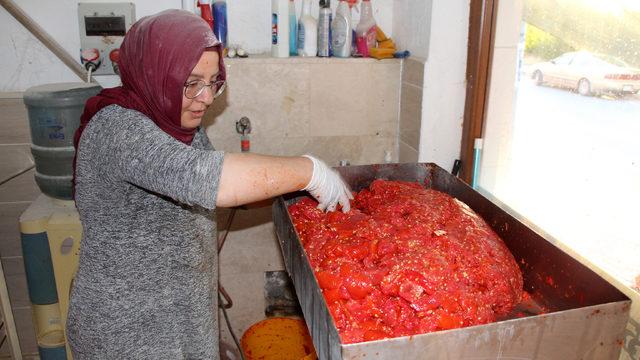 Hasibe, 10 yıldır babasının değirmenini işletiyor