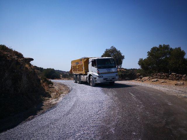 Büyükşehir Avcılar’ın yolunu yeniledi