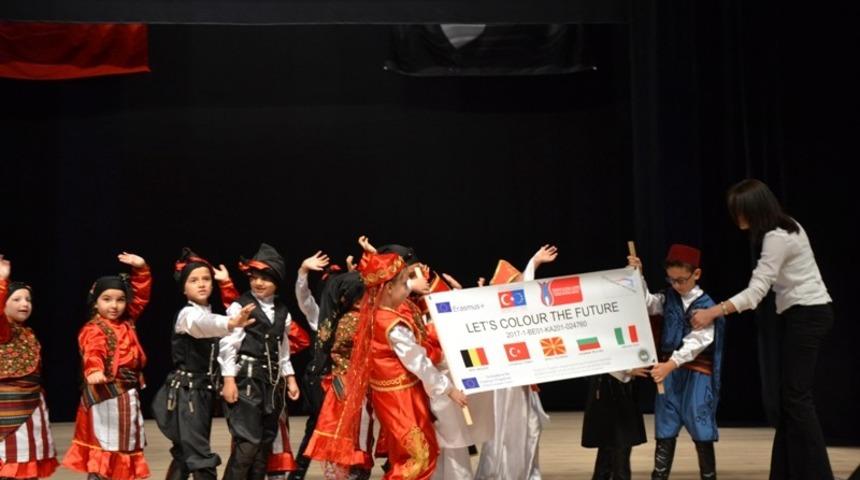 Biga&rsquo;da geleceği renklendirelim projesi