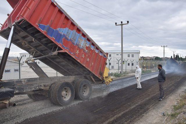 Lapseki’de 50 bin metrekare alanda cadde ve sokaklar asfaltlanıyor