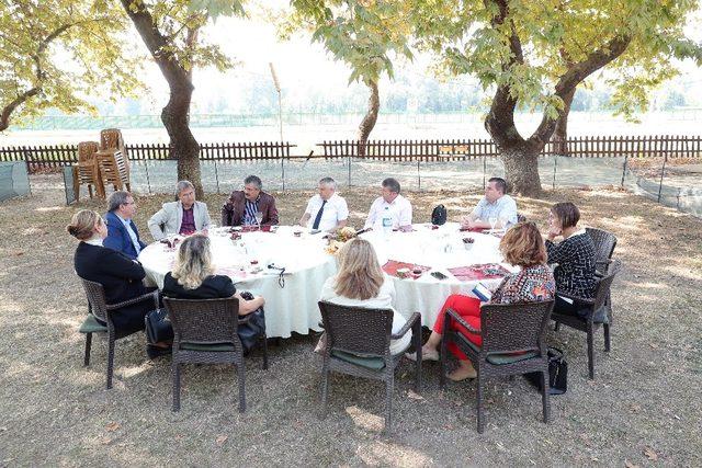 Trakya Üniversitesi DİLMER Danışma Kurulu istişare toplantısı gerçekleştirildi