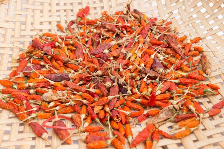 Acısına katlanacaklar için kırmızı kuru biberin 7 önemli şifası G4