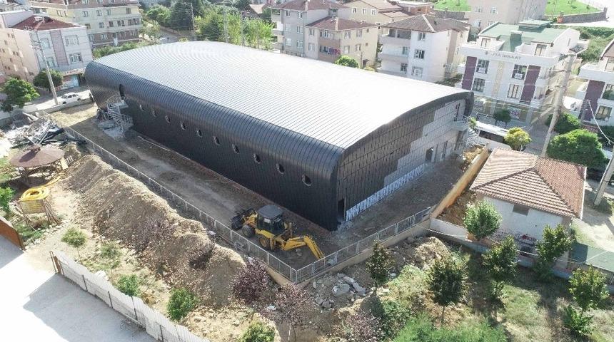 Ortaokula yapılan spot salonu inşaatı devam ediyor