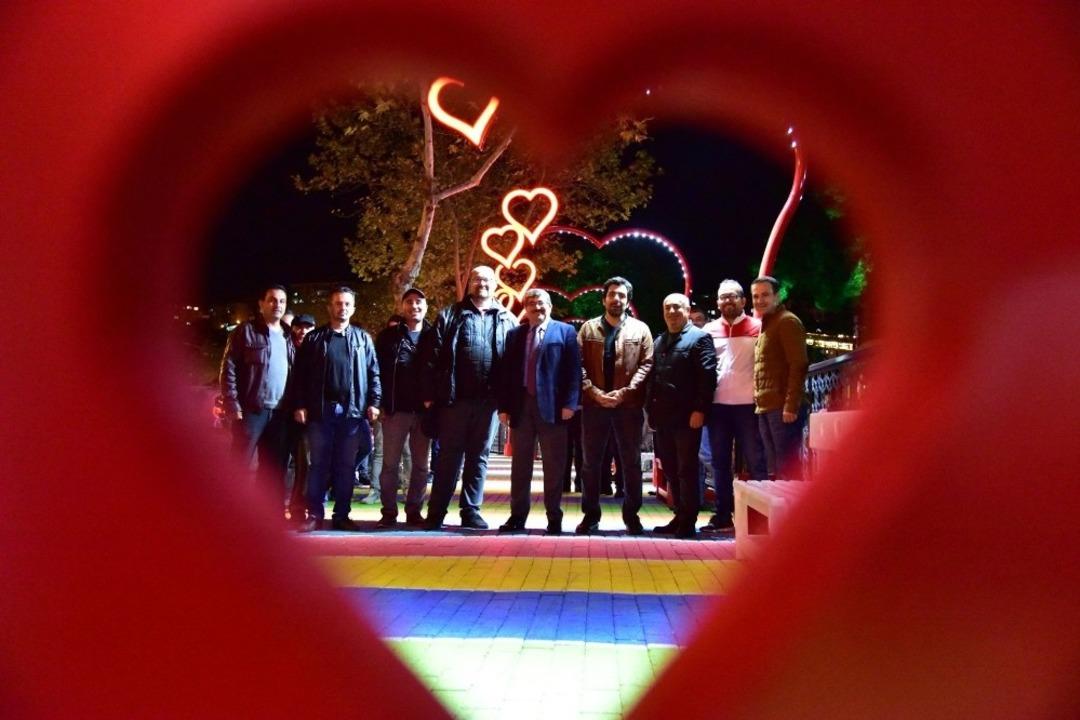 Bilecik&rsquo;teki Sevgi Yolu&rsquo;na gen&ccedil; aşıkların b&uuml;y&uuml;k ilgisi