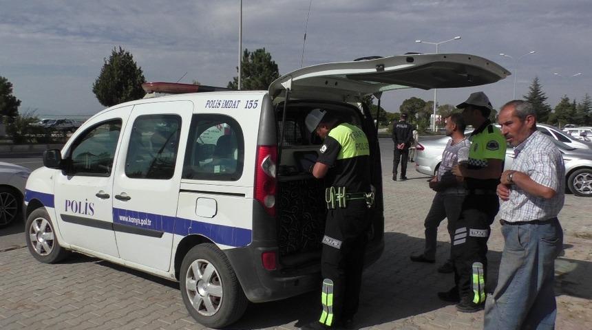 Beyşehir&rsquo;de emniyet kemeri takmayan ve telefonla konuşan s&uuml;r&uuml;c&uuml;lere ceza