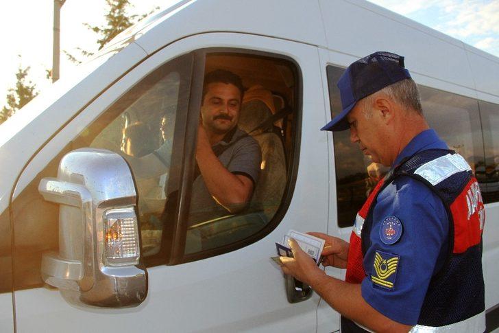 Fethiye’de jandarma okul servislerini mercek atına aldı G2