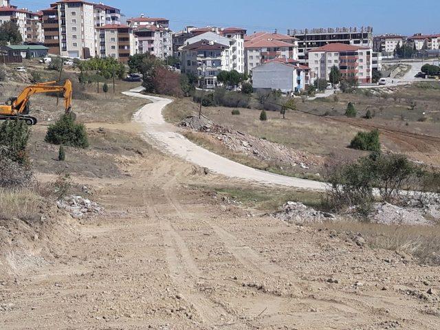 Yeni yollar vatandaşların hizmetine sunuluyor