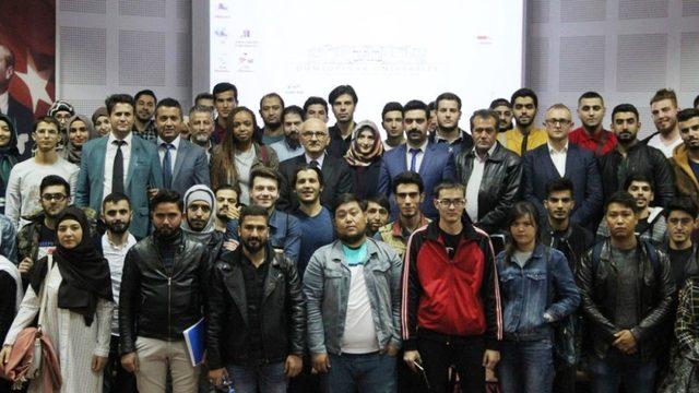 Kütahya’daki yabancı uyruklu üniversite öğrencileri bilgilendirildi