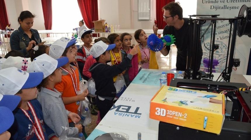 Bin &ouml;ğrenci bu şenlikte deney yaptı