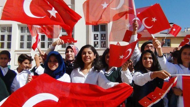 Erciş’te ‘15 Temmuz Şehitlerini Anma ve Demokrasi Zaferi’ etkinliği