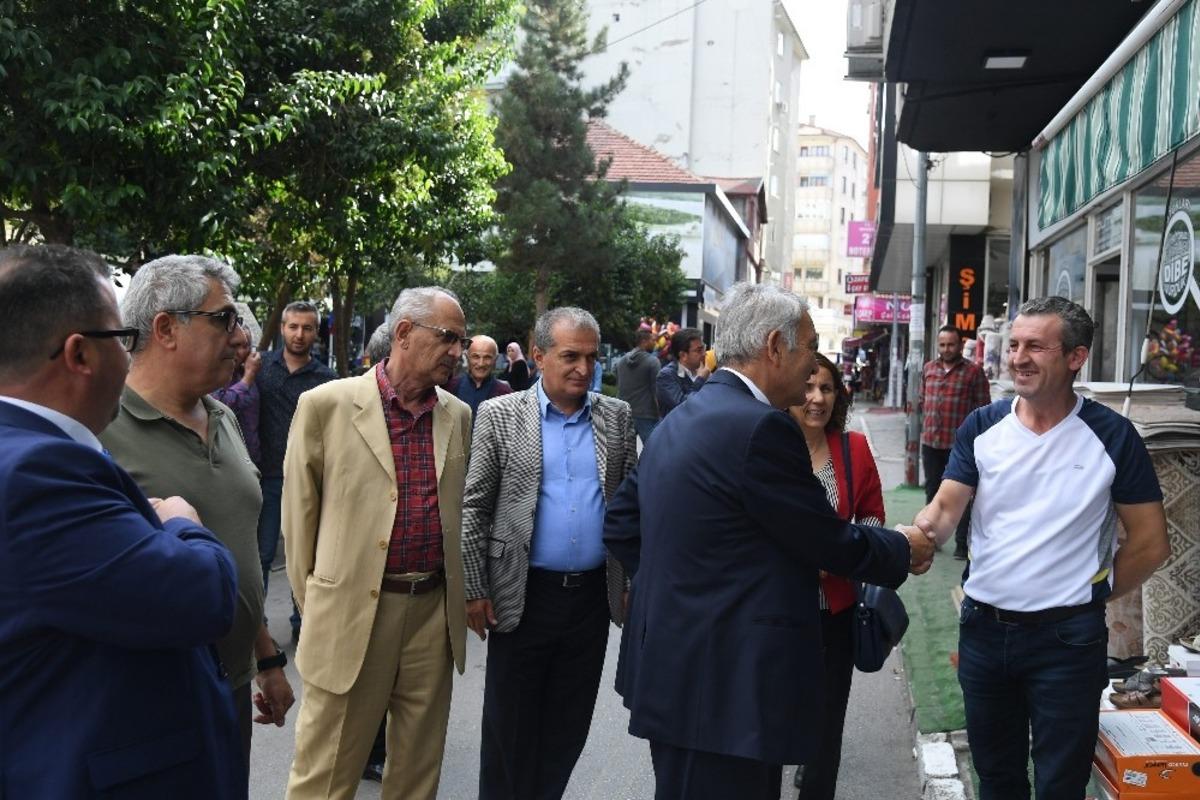 Başkan G&uuml;naydın: &ldquo;Ş&uuml;kreden bir esnafımız var&rdquo;