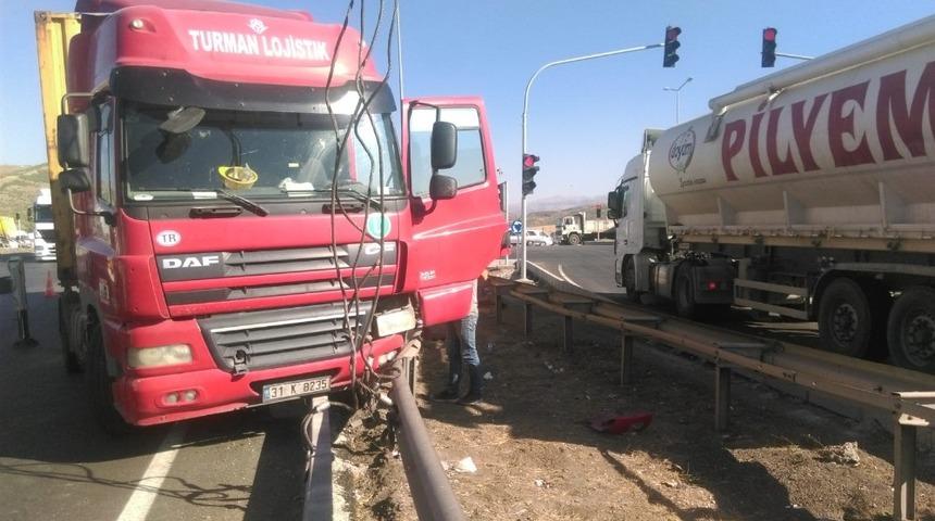 Otoban girişinde kaza: 1 yaralı