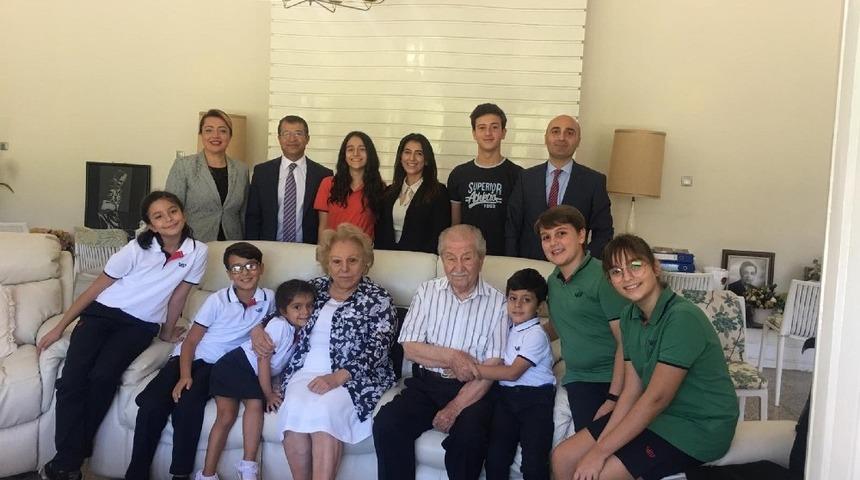 T&uuml;rkiye&rsquo;nin Eğitim Duayeni N&uuml;ket Ersoy&rsquo;a anlamlı ziyaret