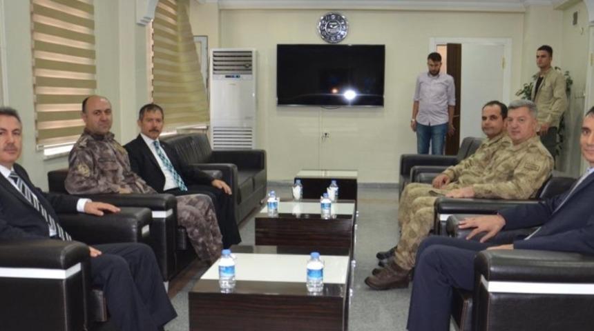 Vali Elban Doğubayazıt&rsquo;ta ziyaretlerde bulundu