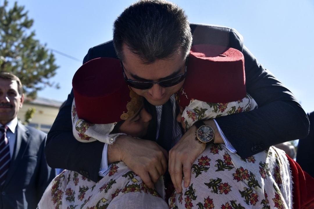 K&ouml;se&rsquo;de &ccedil;ocuk parkı a&ccedil;ılışı ger&ccedil;ekleştirildi