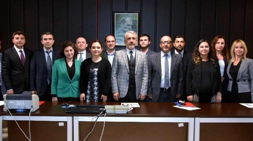 Bilgiç: “Rekabette geri düşmemek için araştırmalarımızla kaynak oluşturmalıyız”