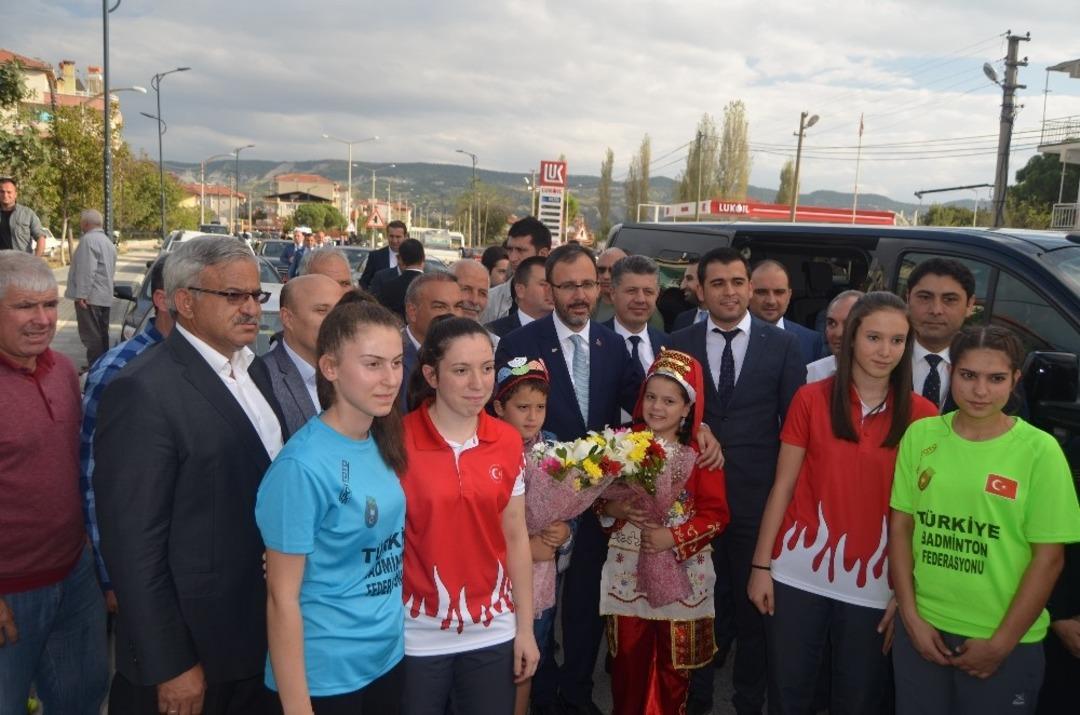 Bakan Kasapoğlu&rsquo;nun Manisa ziyareti