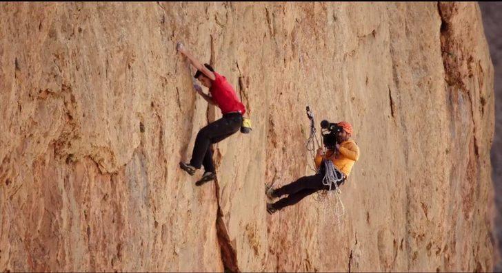 İp bile kullanmadan 914 metre tırmandı!  G4