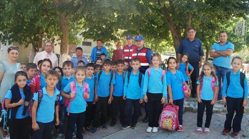 Malkara jandarma trafikten &ouml;ğrencilere seminer