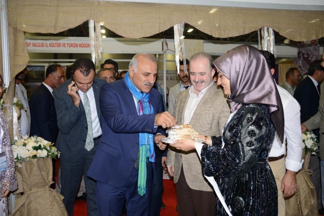 Tuşba Belediyesi &lsquo;9. Van Turizm ve Seyahat Fuarı&rsquo;na damgasını vurdu