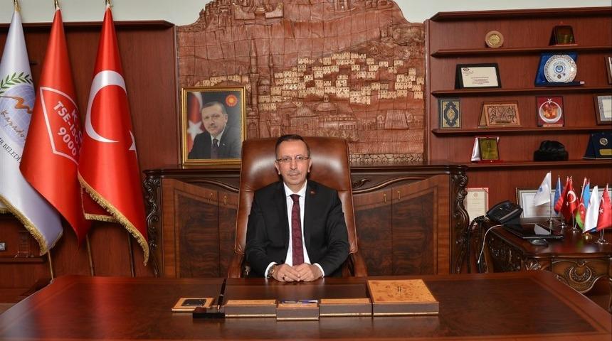 Belediye Başkanı Se&ccedil;en, vatandaşları dolandırıcılara karşı uyardı