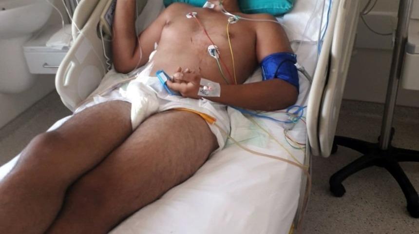 Tartıştığı oda arkadaşını bı&ccedil;akladı