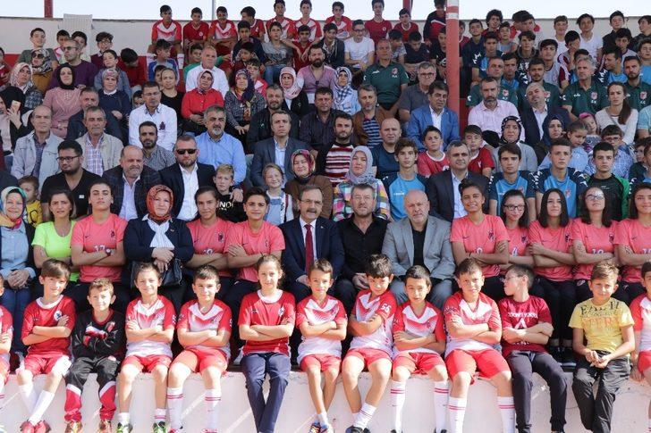 Başkan Şahin: “Gençlerimizi kötü alışkanlıklardan korumak için en etkili yol spor” G4