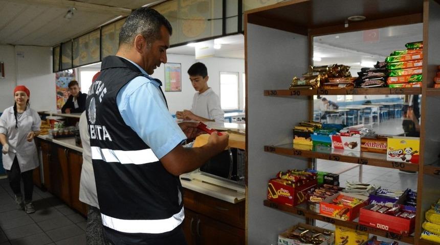 Kartepe&rsquo;de okul kantin denetimleri s&uuml;r&uuml;yor