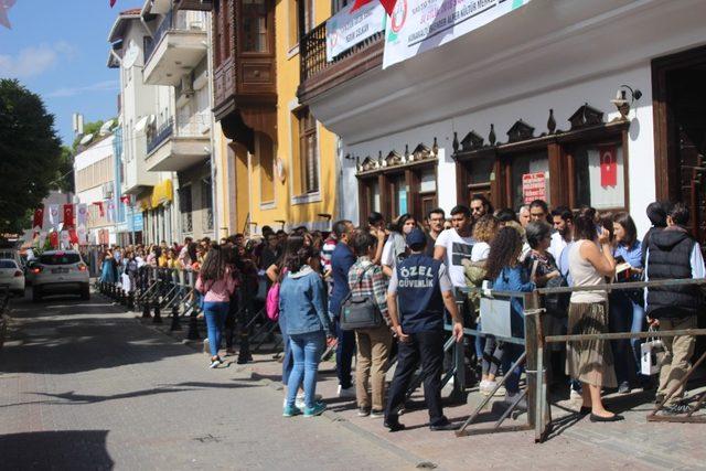 Muğla’da İlber Ortaylı’ya büyük ilgi