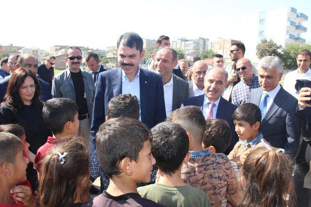 Bakan Kurum, Cizre'de incelemelerde bulundu