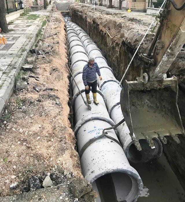 Bozüyük’te alt yapı çalışmaları devam ediyor