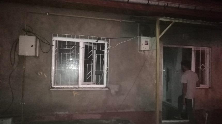 &Ccedil;akmakla oyun yangına neden oldu