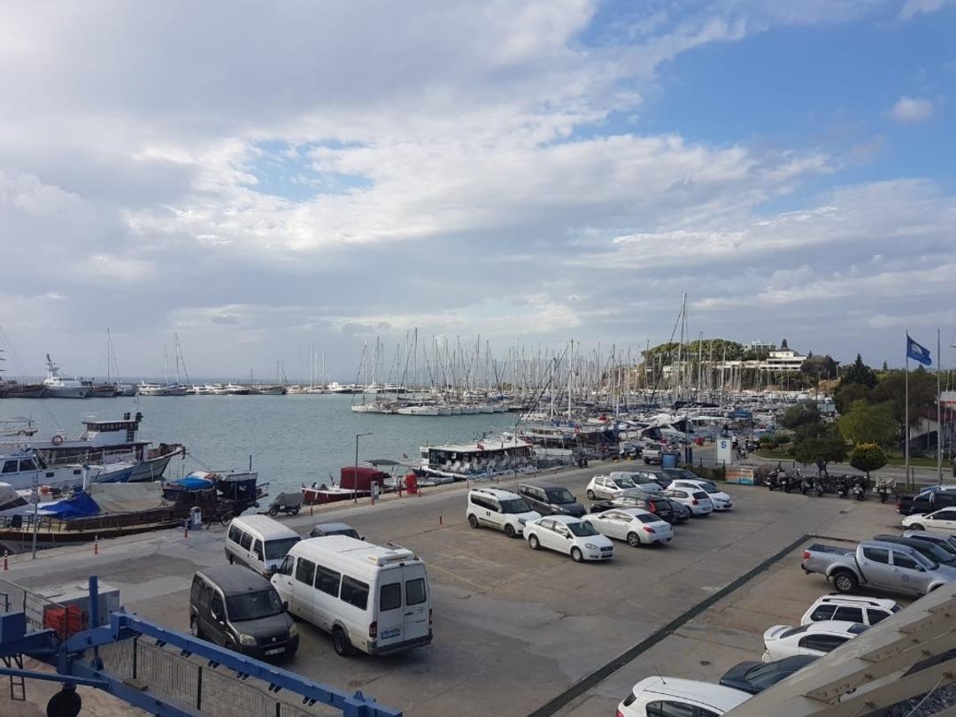 Kuşadası&rsquo;nda fırtına hazırlıkları