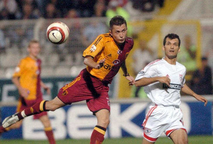 Sasa Ilic: Kariyerimdeki en büyük hata Galatasaray'dan ayrılmaktı. O zaman menajerim bana Galatasaray'ın beni istemediğini söyledi... Ben de bu yüzden ayrılmak zorunda kaldım. Fakat daha sonra öğrendim ki bu doğru değilmiş. Menajerimin kurbanı oldum.