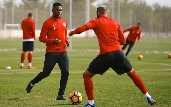 Samuel Eto'o: Fenerbahçe, Beşiktaş ya da Galatasaray'ın oyuncusu olsaydım biliyorum ki Antalyaspor'da attığımın üç katını atmış olacaktım.