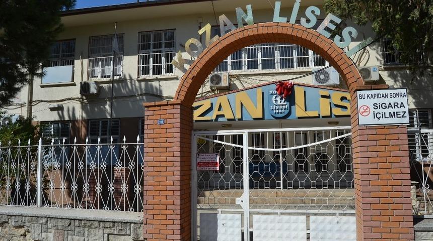 Tarihi Kozan Lisesi binası mili eğitim m&uuml;d&uuml;rl&uuml;ğ&uuml; oluyor