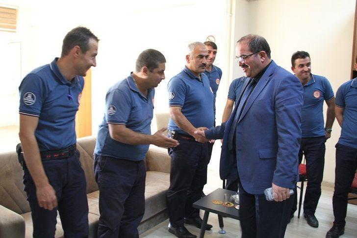 AFAD’dan Erzurum İtfaiye’ye kutlama ziyareti G5