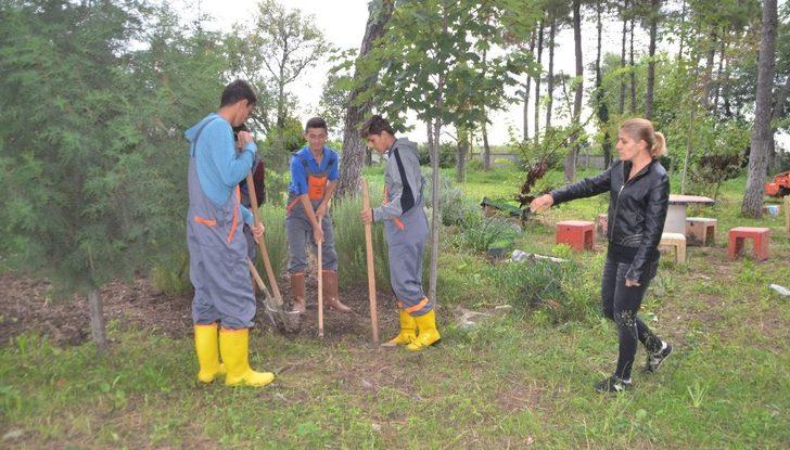 Bafra Tarım Lisesi hedef büyütüyor G4